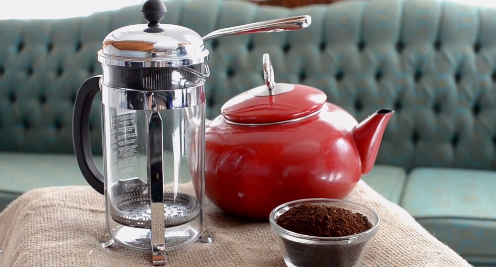 Can you use regular coffee grounds in a French press?