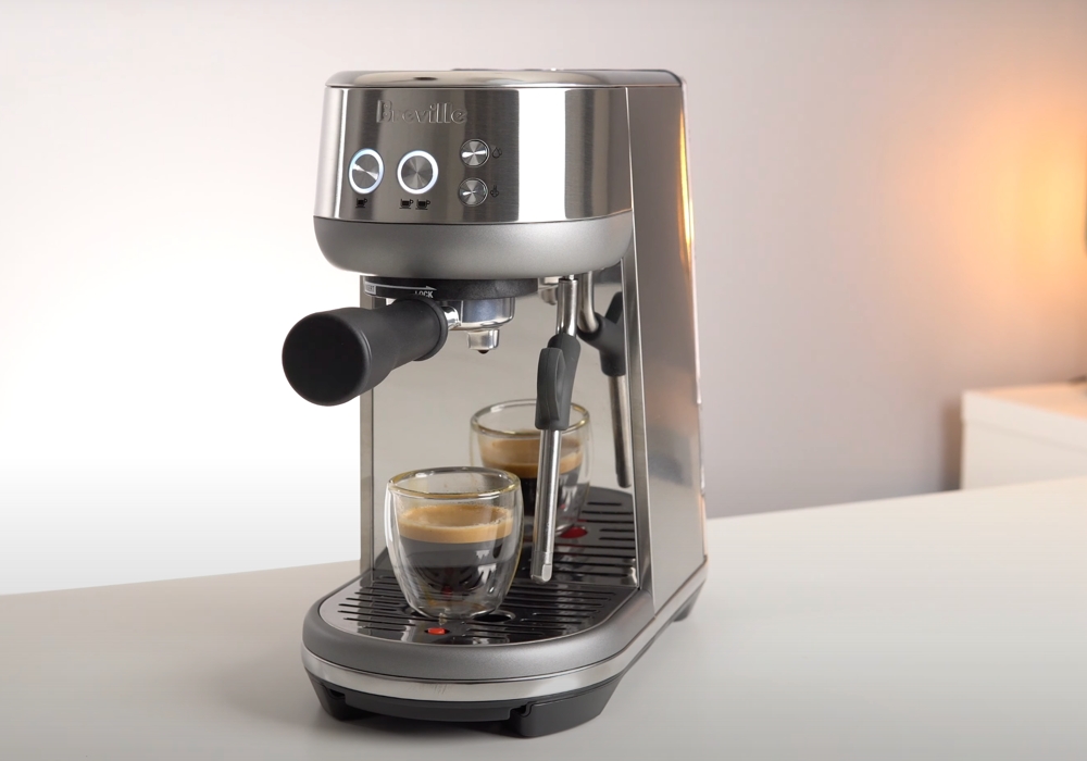 Small Espresso Machines That Deliver: Breville Bambino Vs Bambino Plus ...